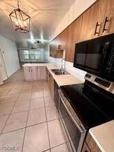 503 NE 24th Pl in Cape Coral, FL - Building Photo - Building Photo