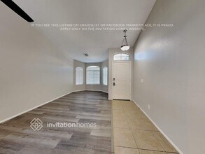 7261 W Glenn Dr in Glendale, AZ - Building Photo - Building Photo