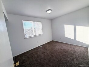 2888 S Olathe Way in Aurora, CO - Building Photo - Building Photo