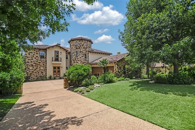 211 Jack Nicklaus Dr in Lakeway, TX - Building Photo - Building Photo