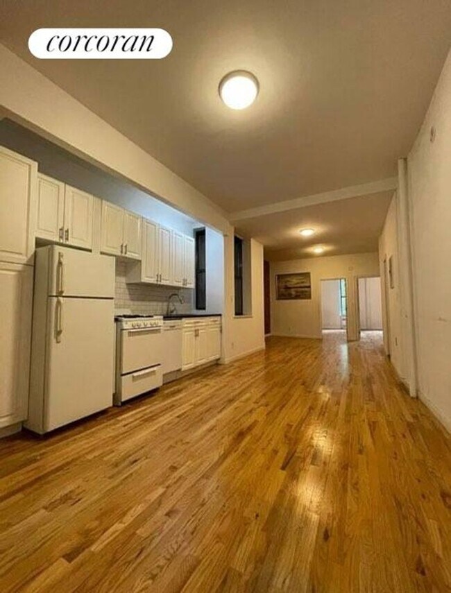 property at 346 E 78th St