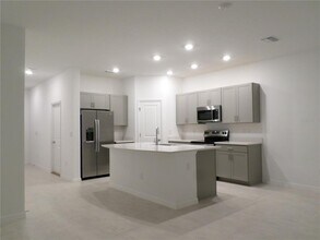 2198 Hallier Cv in Wesley Chapel, FL - Building Photo - Building Photo