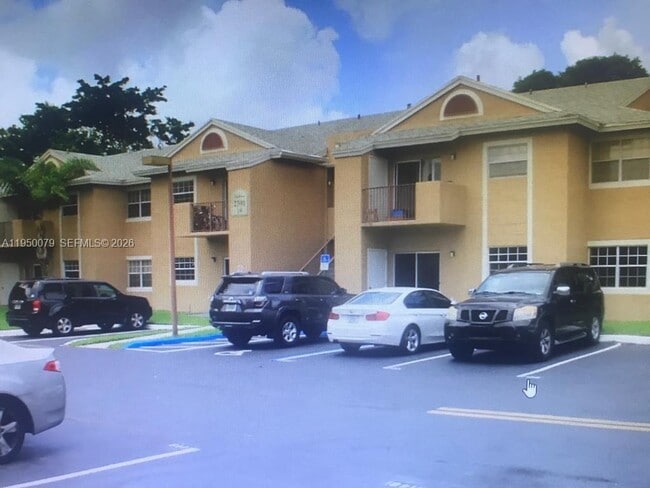 2361 NW 96th Terrace in Pembroke Pines, FL - Building Photo - Building Photo