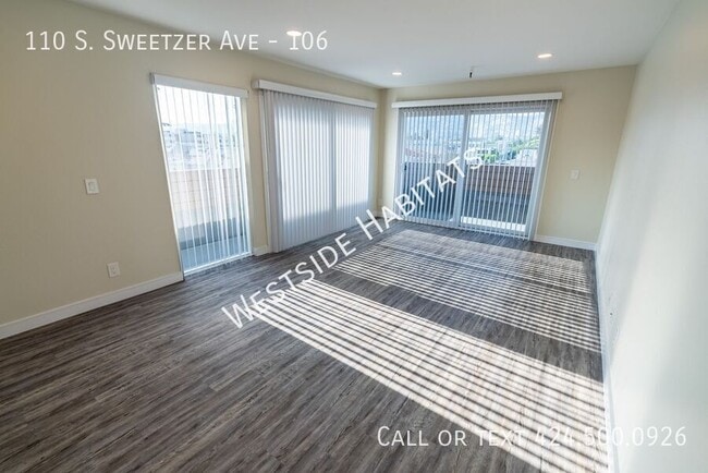 110 Sweetzer Ave in Los Angeles, CA - Foto de edificio - Building Photo