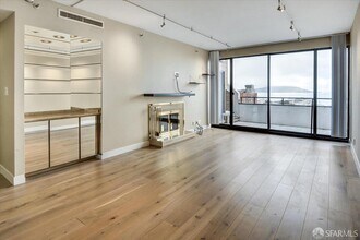 101 Lombard St in San Francisco, CA - Building Photo - Building Photo