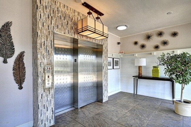 2901 Peninsula Rd, Unit 131 in Oxnard, CA - Building Photo - Building Photo