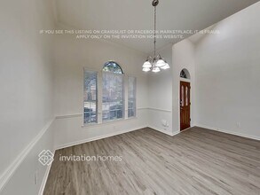 907 Portsmouth Dr in Pearland, TX - Foto de edificio - Building Photo