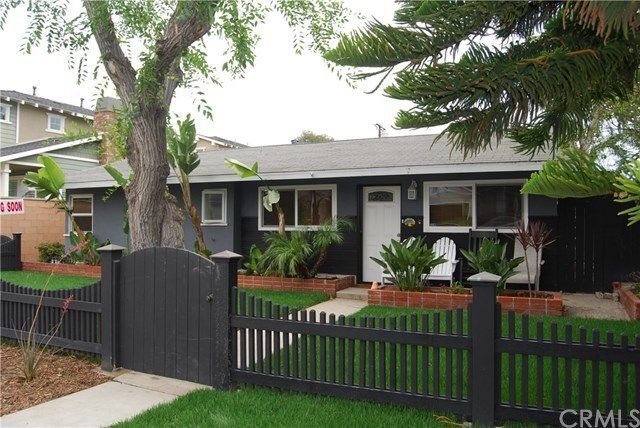 184 E 19th St, Unit BACK unit in Costa Mesa, CA - Foto de edificio - Building Photo