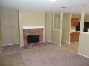 811 Wild Prairie Dr in Arlington, TX - Building Photo - Building Photo