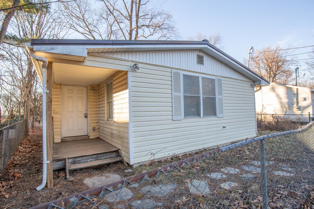 70 Campsite Trail in Harpers Ferry, WV - Building Photo