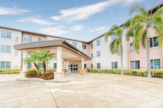 Holy Cross Manor II in Palmetto, FL - Building Photo - Building Photo