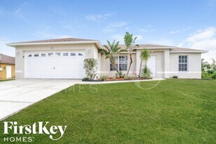 213 Rue Labonne Rd in Ft. Myers, FL - Building Photo