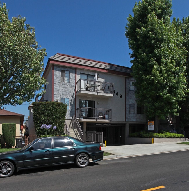 449 E Providencia Ave