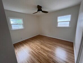 1304 Walnut Ave in Manhattan Beach, CA - Building Photo - Building Photo