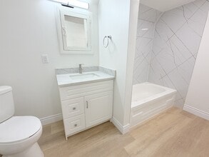 165 College Ave N in Sarnia, ON - Building Photo - Building Photo