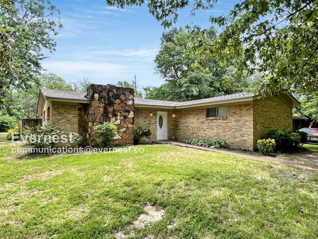 property at 8694 Yorktown Dr