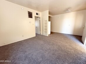 1211 W Apache Trail in Apache Junction, AZ - Building Photo - Building Photo