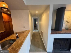 746 E Passyunk Ave in Philadelphia, PA - Building Photo - Building Photo