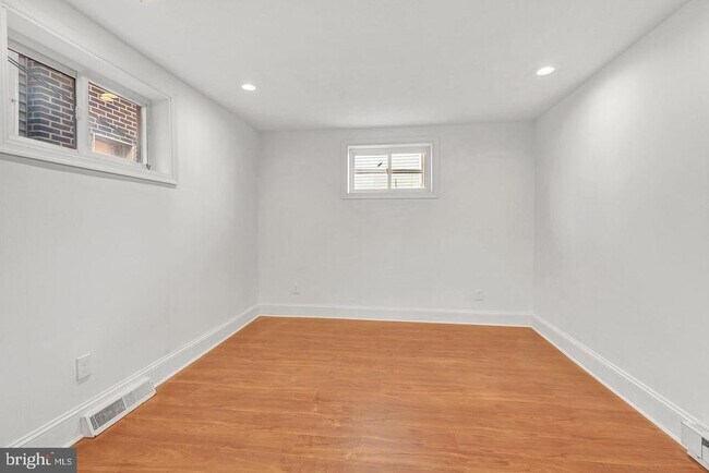 1730 S 16th St in Philadelphia, PA - Building Photo - Building Photo