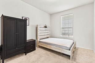 10368 Braunig in San Antonio, TX - Building Photo