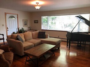 1002 N 5th St, Unit 1002 in Tacoma, WA - Foto de edificio - Building Photo