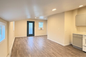 11 Webster Ave in Goshen, NY - Building Photo - Building Photo