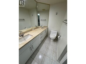 5615 Hampton Pl in Vancouver, BC - Building Photo - Building Photo