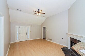7161 McCleskey Cove in Cordova, TN - Building Photo - Building Photo