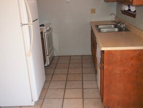 Conveniently Located Corner Lot Home! in Alamogordo, NM - Building Photo - Building Photo