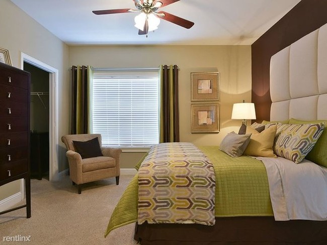 1445 Monroe Dr NE-Unit -Apt C18 in Atlanta, GA - Building Photo - Building Photo