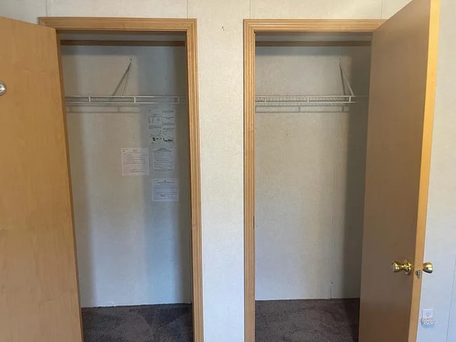 37 Hubbard Ave, Unit 10 in Riverhead, NY - Foto de edificio - Building Photo