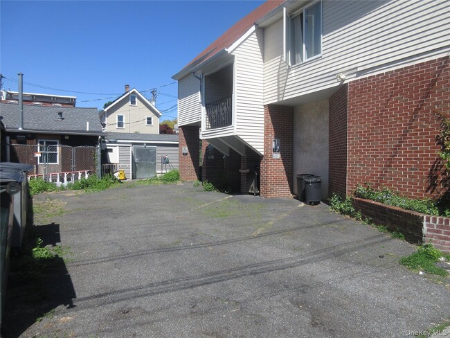 20 Bridge St in Nyack, NY - Building Photo - Building Photo