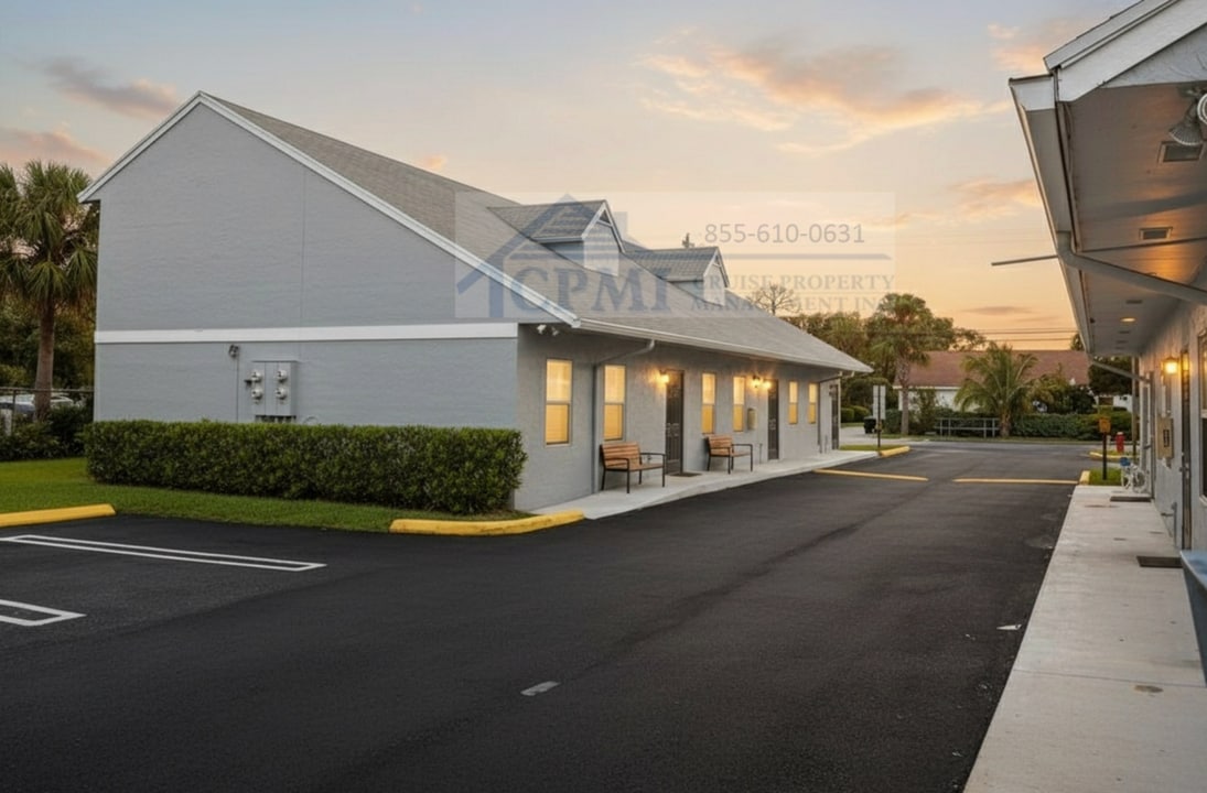 Stacy Townhomes - 5280 Stacy St West Palm Beach, FL 33417 in West Palm Beach, FL - Building Photo