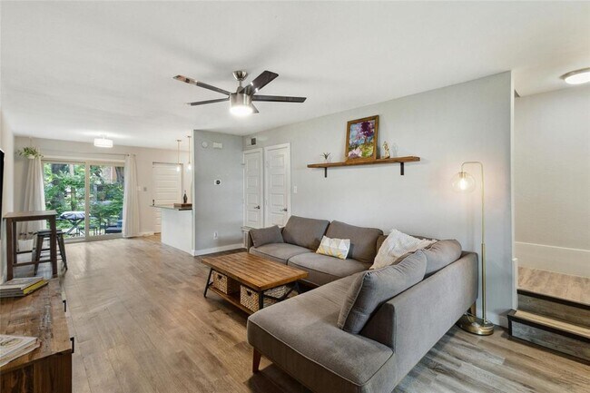 1901 Glen Allen St in Austin, TX - Building Photo - Building Photo