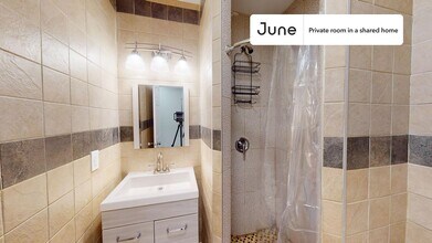 Room in Shared 4 bed/2 bath home in New York, NY - Foto de edificio - Building Photo