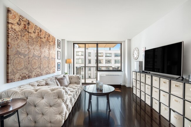 property at 171 E 84th St