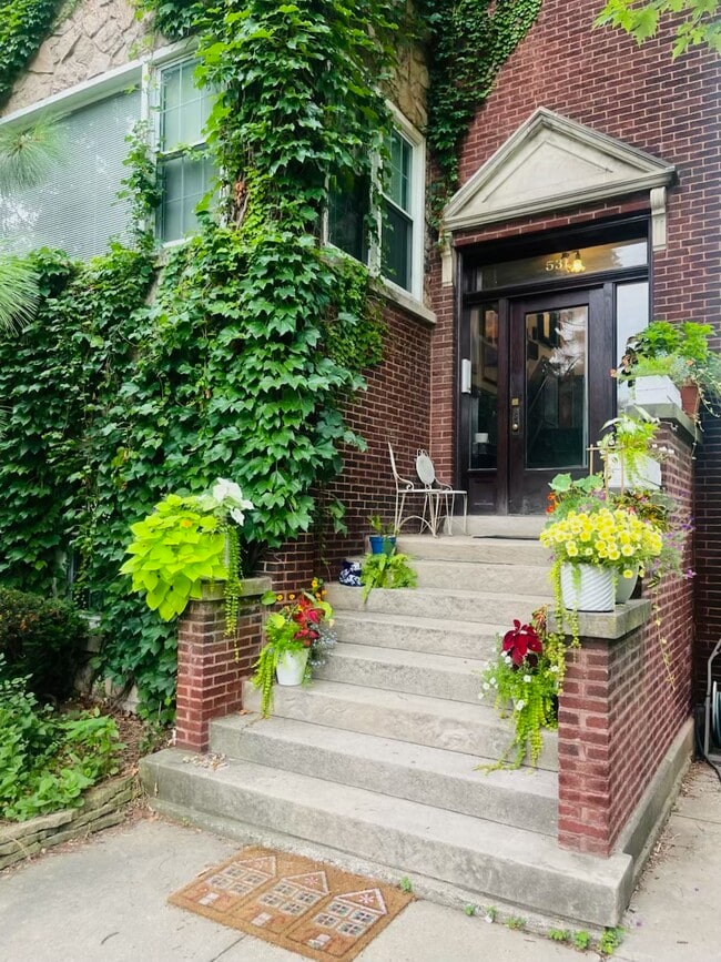 531 S Lombard Ave, Unit First floor unit