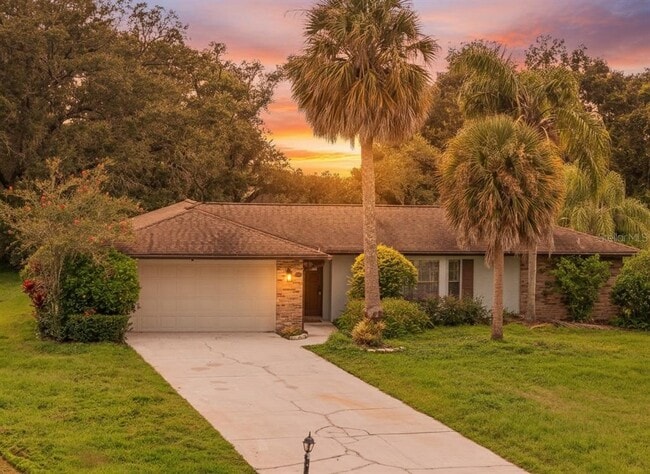 property at 3253 Oak Point Cir
