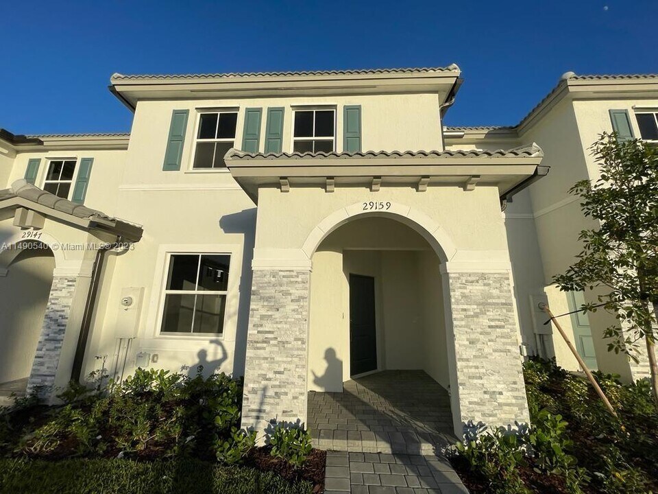 29159 SW 162nd Ct in Homestead, FL - Foto de edificio