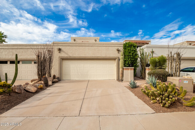 8438 N 84th Pl in Scottsdale, AZ - Building Photo - Building Photo