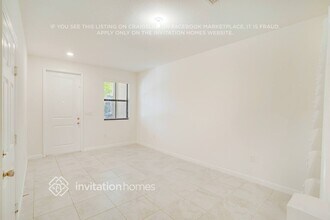 11461 SW 252nd Ter in Homestead, FL - Foto de edificio - Building Photo