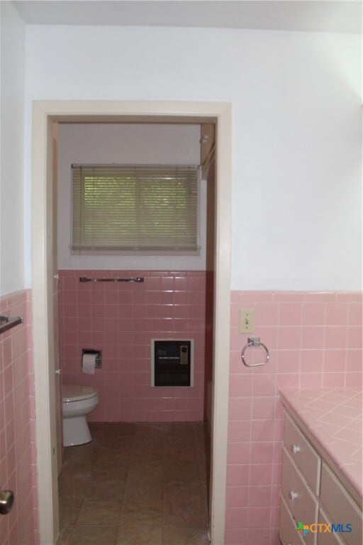 property at 525 Beverly Ln