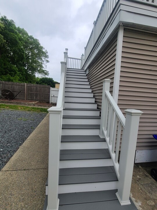 133 First St, Unit 2 in East Providence, RI - Foto de edificio