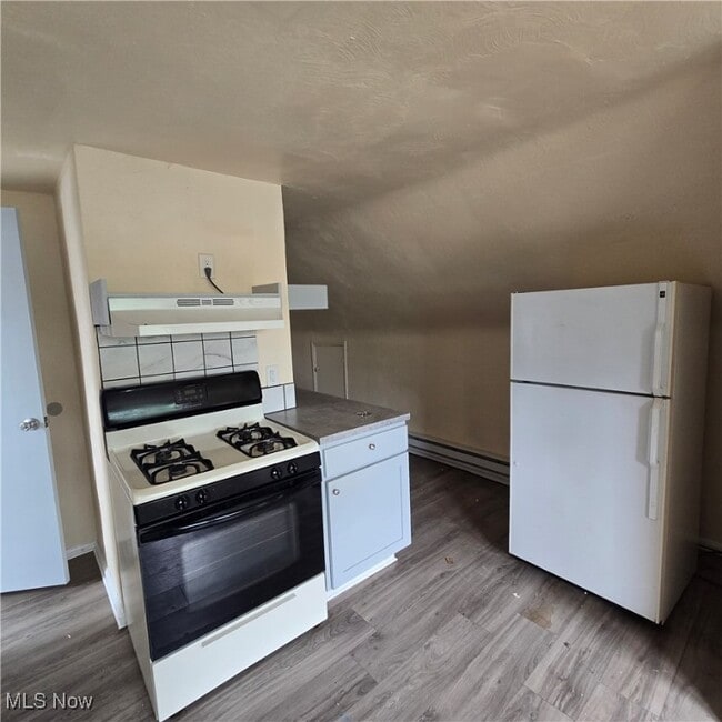 property at 3304 E 118th St