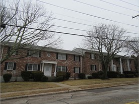 62-70 School St Apartments