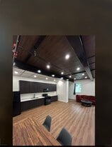 64 Sand Creek Rd, Unit main building in Albany, NY - Building Photo