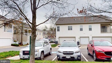 43073 Zander Terrace in Ashburn, VA - Building Photo - Building Photo