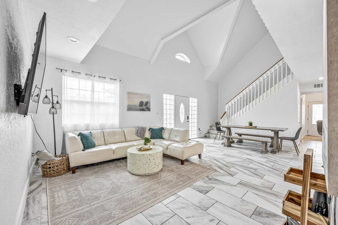 3524 S Atlantic Ave in Cocoa Beach, FL - Building Photo