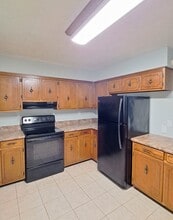 3909 Ocean View Dr, Unit B in Panama City Beach, FL - Building Photo - Building Photo