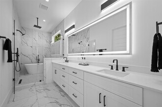 5705 Dolores St in Houston, TX - Building Photo - Building Photo